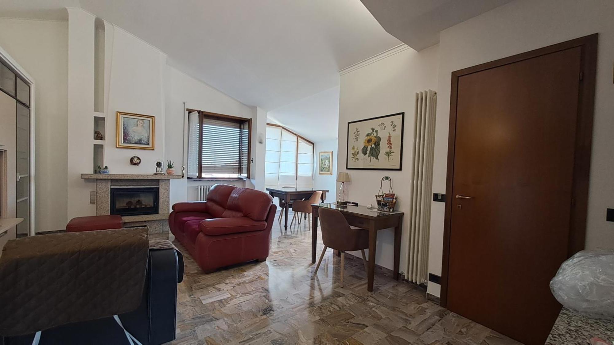 Colleoni'S Lodge Casa Vacanze Con 2 Appartamenti Verdellino エクステリア 写真