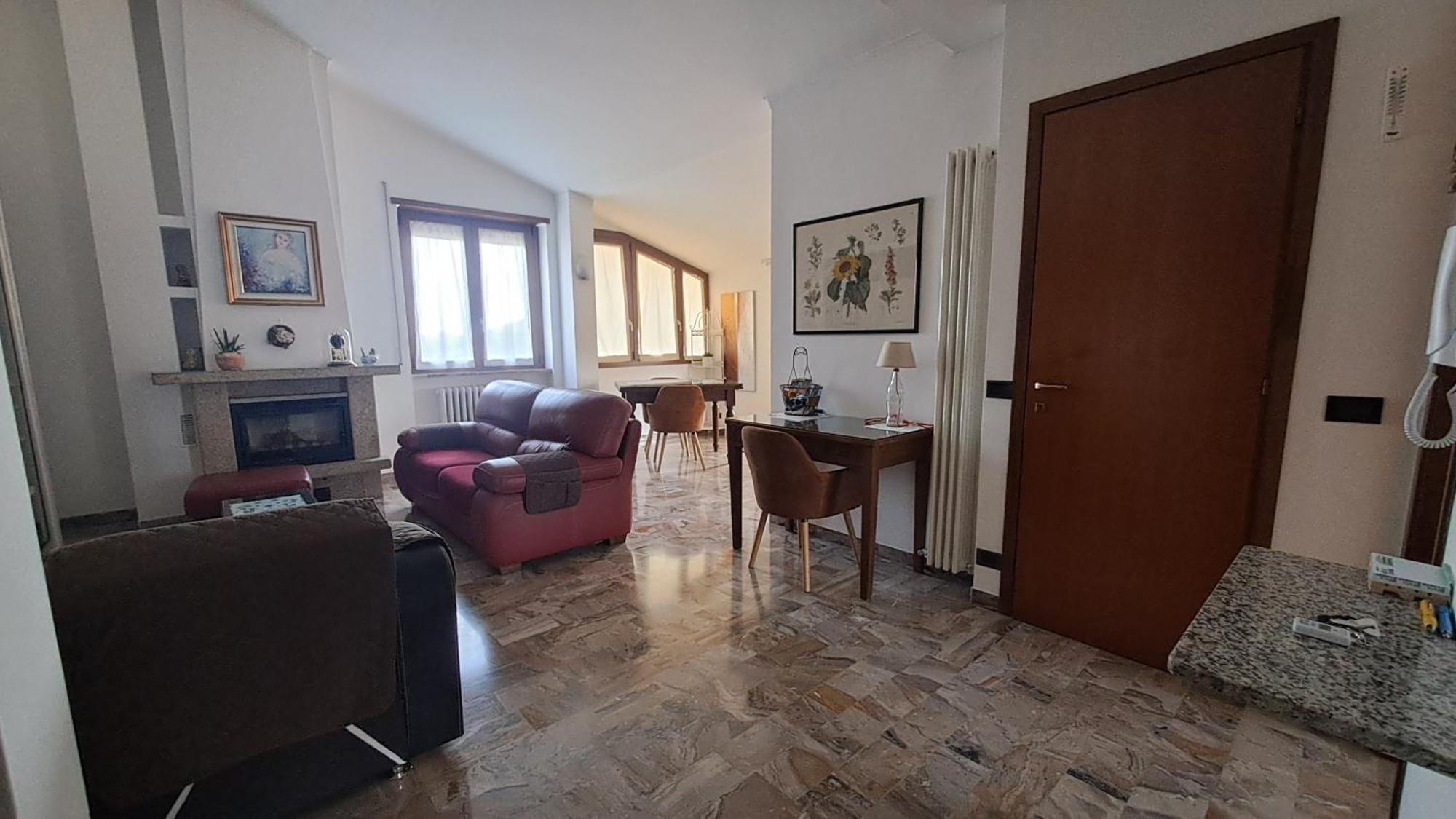 Colleoni'S Lodge Casa Vacanze Con 2 Appartamenti Verdellino エクステリア 写真